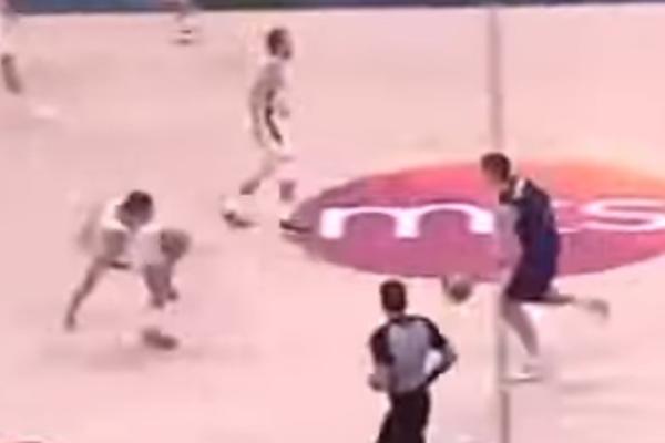 BOGDANOVA DOMINACIJA SILE: Magična serija asa Sakramenta! A tek kako je bacio Litvanca na zadnjicu - neprocenjivo!