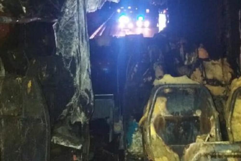 PLAČ, PANIKA I STAMPEDO LJUDI: Svedočenja putnika IZGORELOG AUTOBUSA iz Grčke su DA SE NAJEŽIŠ!