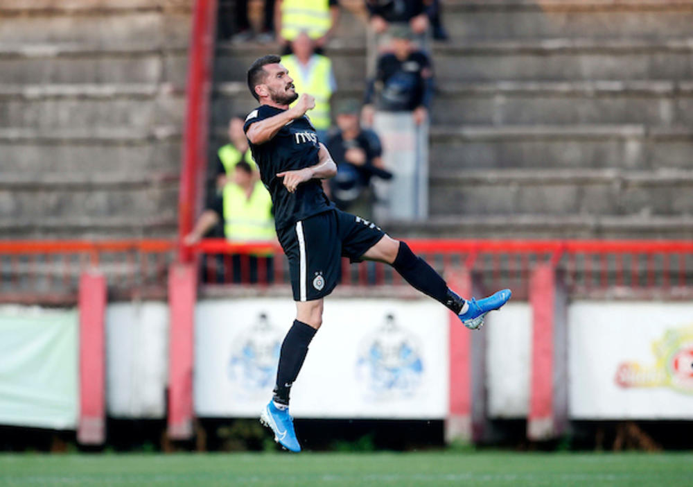Brežančić slavi prvi gol po povratku u Partizan  