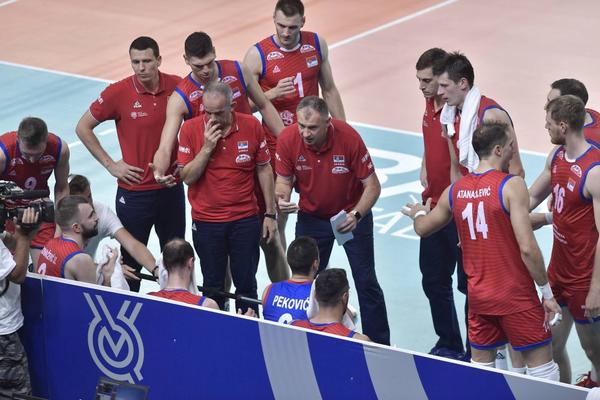 MOJI IGRAČI NISU BILI NA SVOM NIVOU: Grbić kritičan prema odbojkašima posle neuspeha u borbi za plasman na OI!