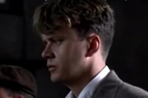 PRE 25 GODINA ŽENE SU LUDELE ZA NJIM! Danas bi ga malo koja prepoznala, OSEDEO, UGOJIO SE, ne liči na sebe (FOTO)