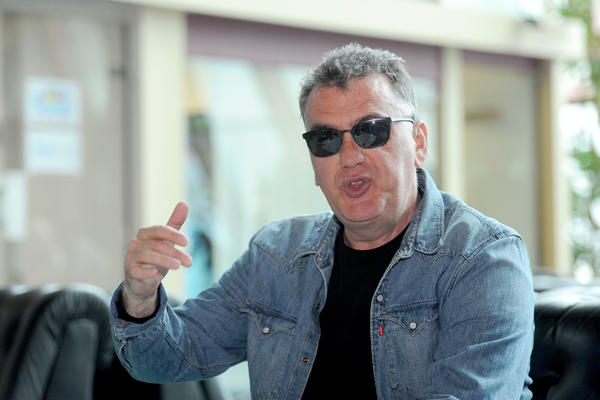 JAVLJAMO SE SA ZGARIŠTA REVOLUCIJE, NADAM SE DA ŽAR U PEPELU ŽIVI: Canetova lekcija života koju svi moramo da znamo