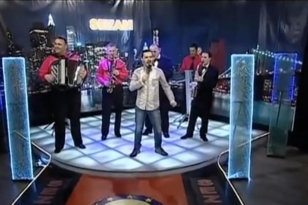 BOŽE, UZMI ME! JA NE MOGU VIŠE: Poznati pevač koji BOLUJE OD TEŠKE BOLESTI objavio JEZIVU poruku!