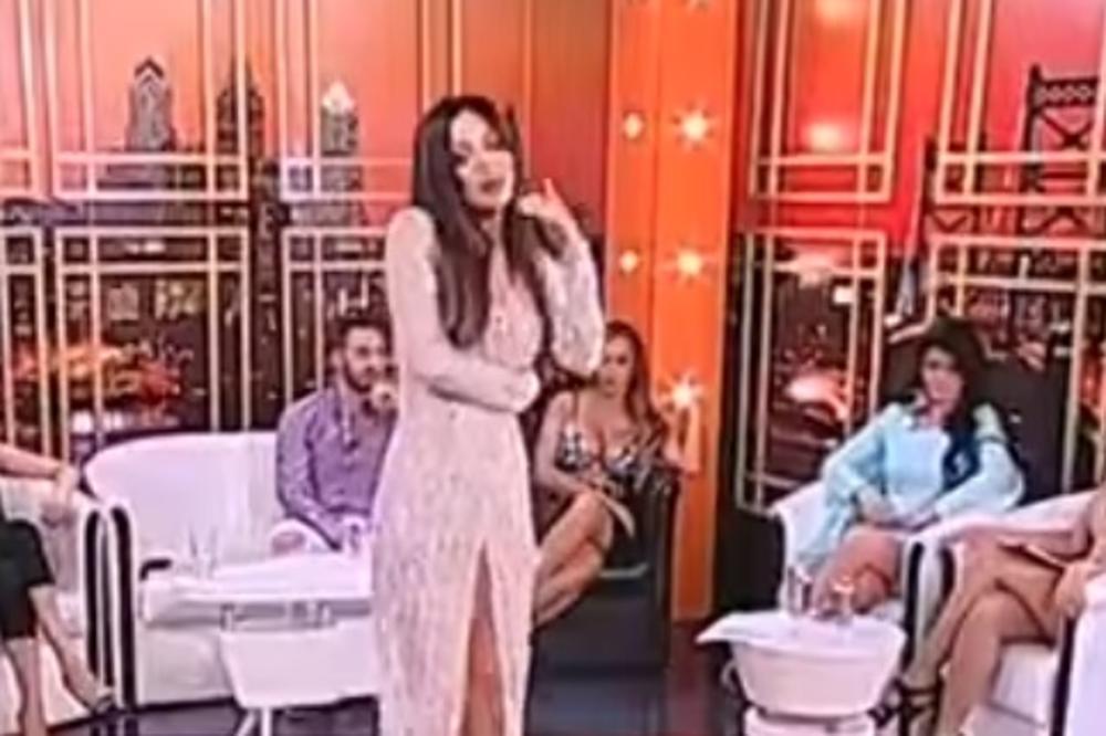 POPULARNA PEVAČICA IMALA STRAVIČAN UDES! Prevrnula se u RECI, i nije bila SAMA!