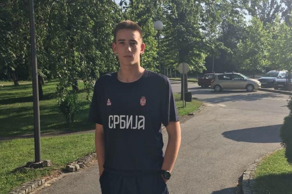 MONTENEGRO NAM JE UZEO CRKVU I JEZIK, ALI DECU NEĆE! Spremni smo i na žrtvu samo da moj Andrija zaigra za Srbiju!