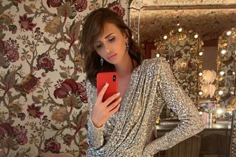 OD NJE JE NASLEDILA POSEBNU VRSTU LEPOTE: Emina Jahović je ostala BEZ OCA sa 13 godina, a ovako izgleda njena MAJKA