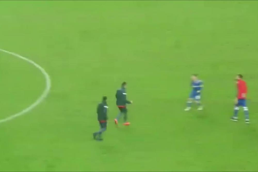 U TRANSU SE LUDUJE: Snimci ludog slavlja igrača Zvezde i navijača kad je Borjan odbranio odlučujući penal!