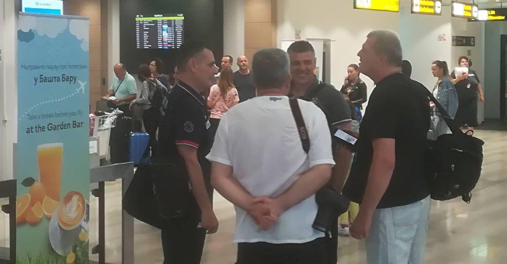 Zoran Terzić i Savo Milošević u prijateljskom ćaskanju pred put u Tursku