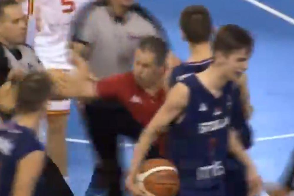 VELIKA GREŠKA SUDIJE KOŠTALA KOŠARKAŠE SRBIJE POLUFINALA: Selektor Orlova se zaleteo na sudiju da ga bije!