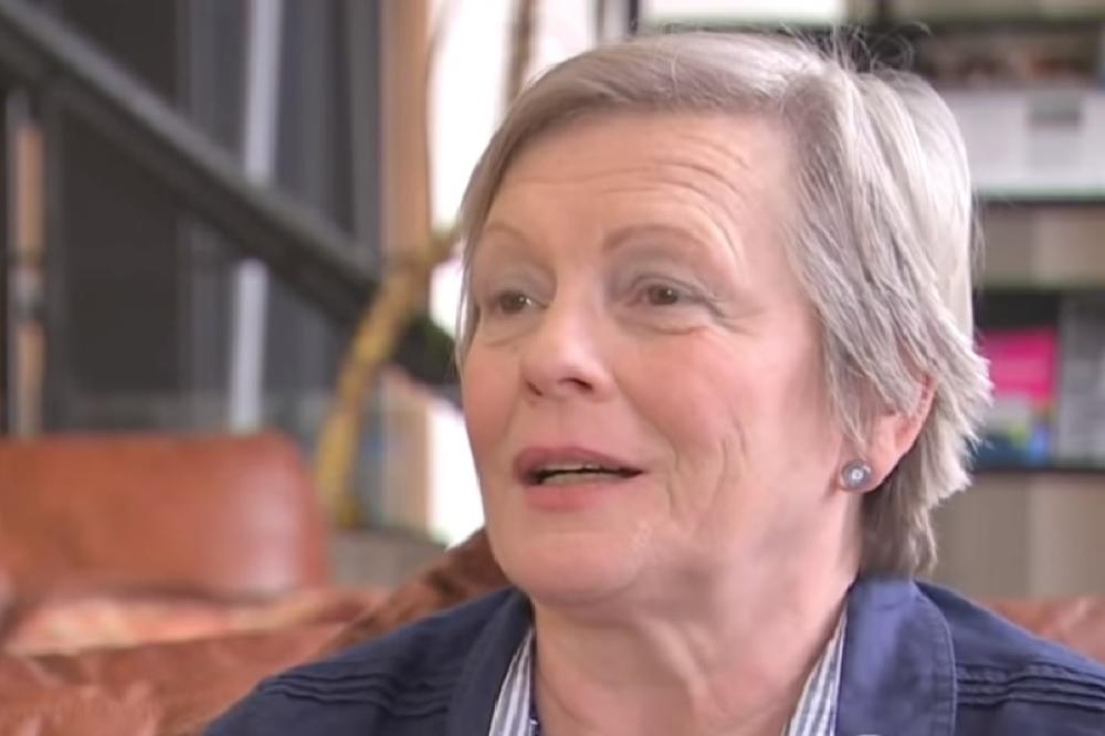 ŽENA JE PRIMETILA DA JOJ SE MUŽ NEPRIJATNO OSEĆA! U 1 sobi je osetila isti MIRIS! TADA SU SAZNALI DA JE BOLESTAN