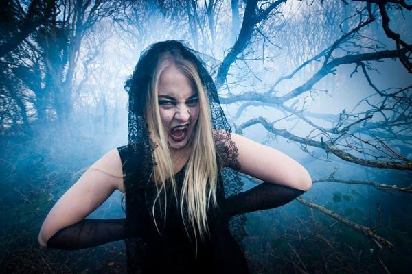 SRBIN TVRDI DA MU JE POKOJNA ŽENA MILUNIJA VAMPIRICA: Kaže da ga muči KRASTAVCIMA I PAPRIKAMA!