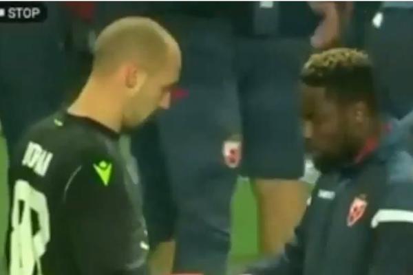 SVI MISLE DA SU AFRIČKE VRADŽBINE: A ovo su zapravo reči molitve koju je Boaći očitao Borjanu pred penale!