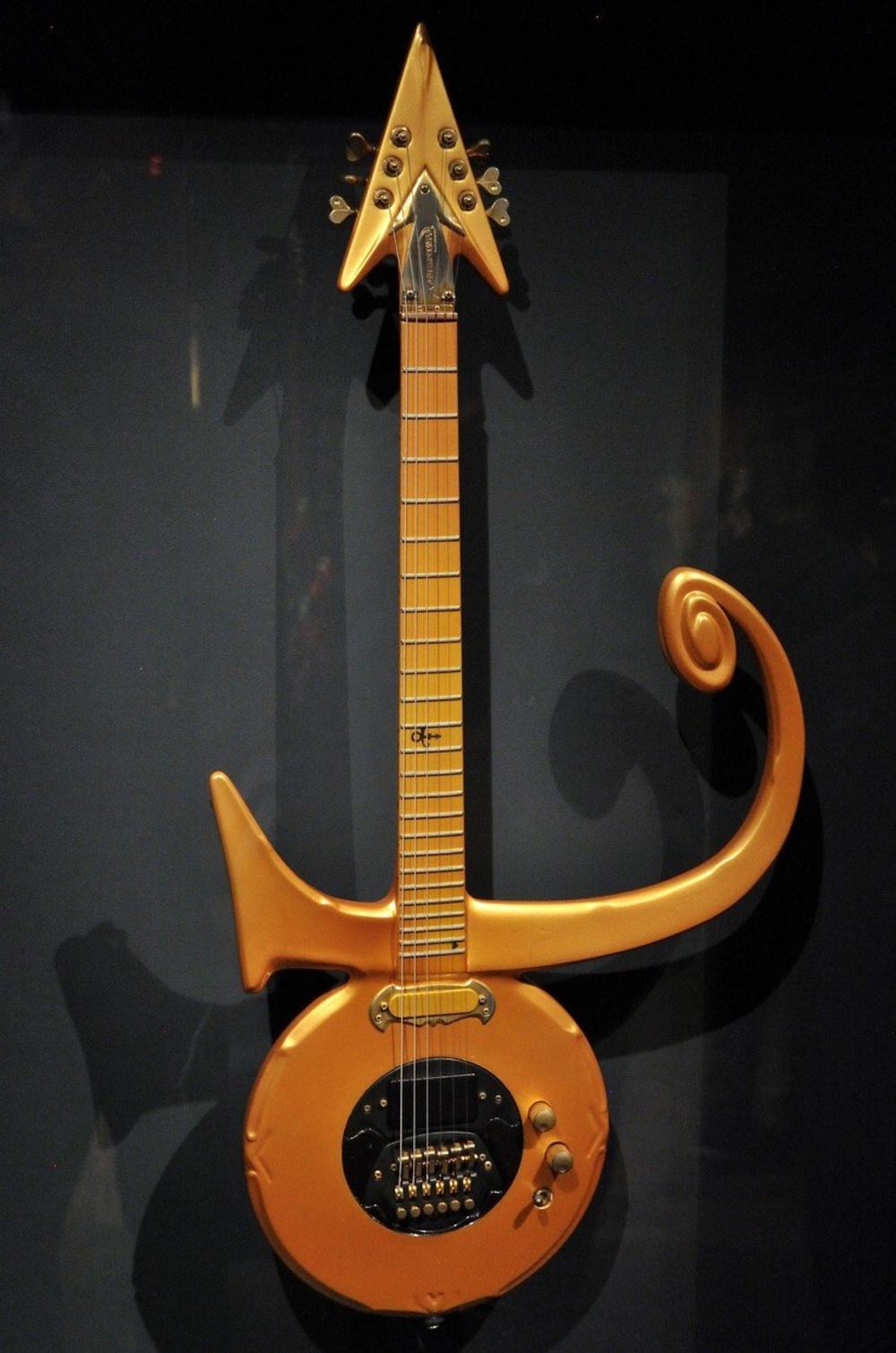Čuvena Prinsova gitara  