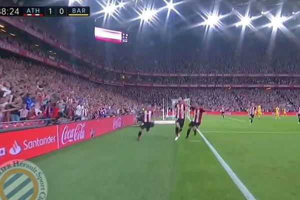 SPEKTAKULARNOOO! POSLE SAMO 30 SEKUNDI NA TERENU: Čiča od 38 godina čarobnim makazicama srušio Barselonu!