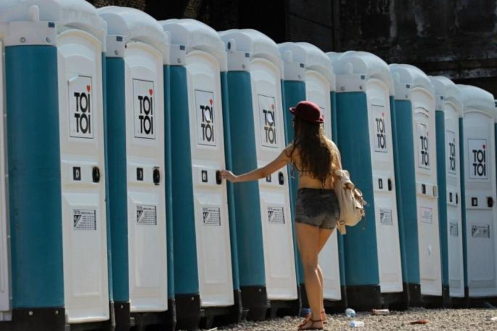 ŽENA POSEGLA ZA NEMORALNIM NAČINOM DA ZARADI, PA JOJ PRESELO: Nije ni slutila da će JEDAN od njih biti POLICAJAC...