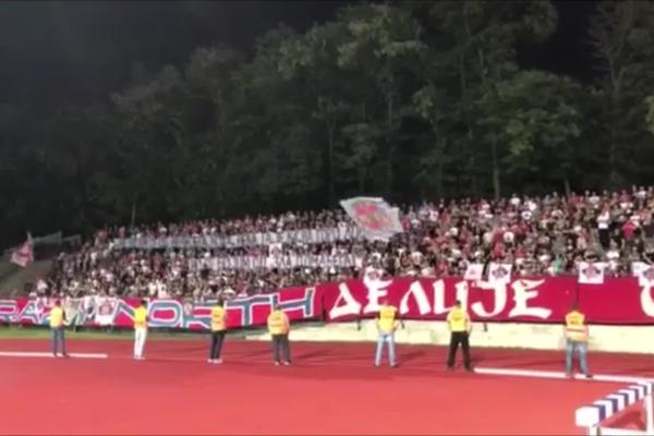 DELIJE STALE U ODBRANU VLADA GEORGIEVA: Navijači Zvezde Njegoševim stihovima uništili Mila Đukanovića i Crnogorce!