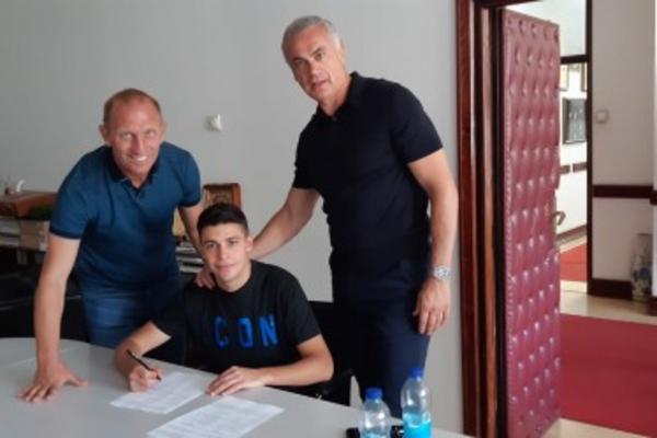 ŠAMPANJAC NA MARAKANI: Zvezda preotela Garsiju Olimpijakosu i pokazala da je postala ozbiljan evropski klub!