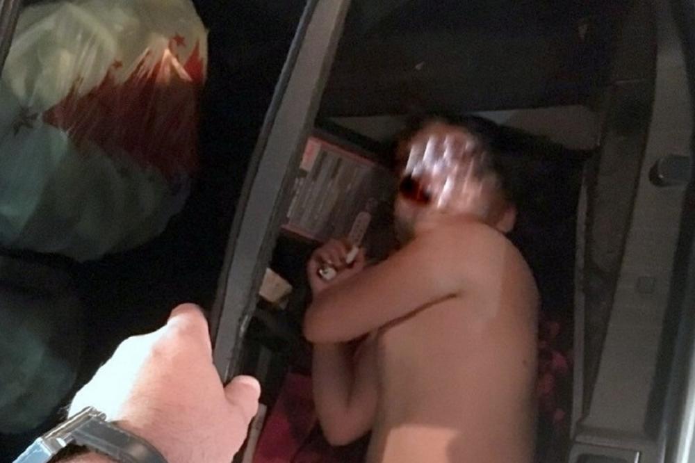 STRAVIČAN PRIZOR NA PUNKTU MERDARE: Srpski carinici otvorili gepek i zatekli HOROR!