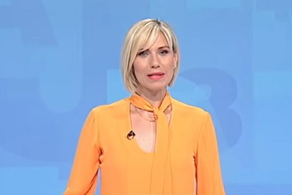 VODITELJKA SLAGALICE U NIKAD VIĐENOM IZDANJU: Marija Veljković sve iznenadila POTEZOM, nasred plaže uradila OVO!