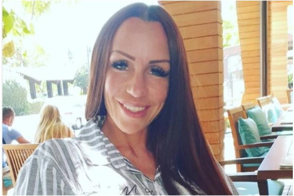 LJUBA PANTOVIĆ GOLA NA KREVETU: Kosti joj izviruju, rebra... A evo šta je uradila s GRUDIMA!