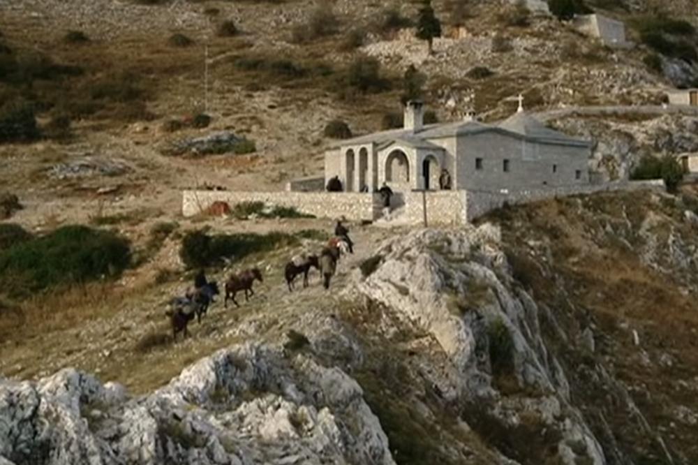 STRAVIČNO PROROČANSTVO SA SVETE GORE SE OBISTINJUJE? Monasi predvideli RAT i POBEDNIKA?