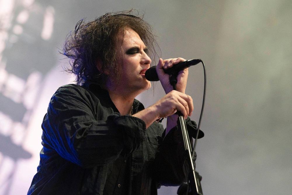 ŠTA SLUŠA ROBERT SMIT? Ovo je 30 omiljenih pesama iz osamdesetih frontmena grupe THE CURE (VIDEO)