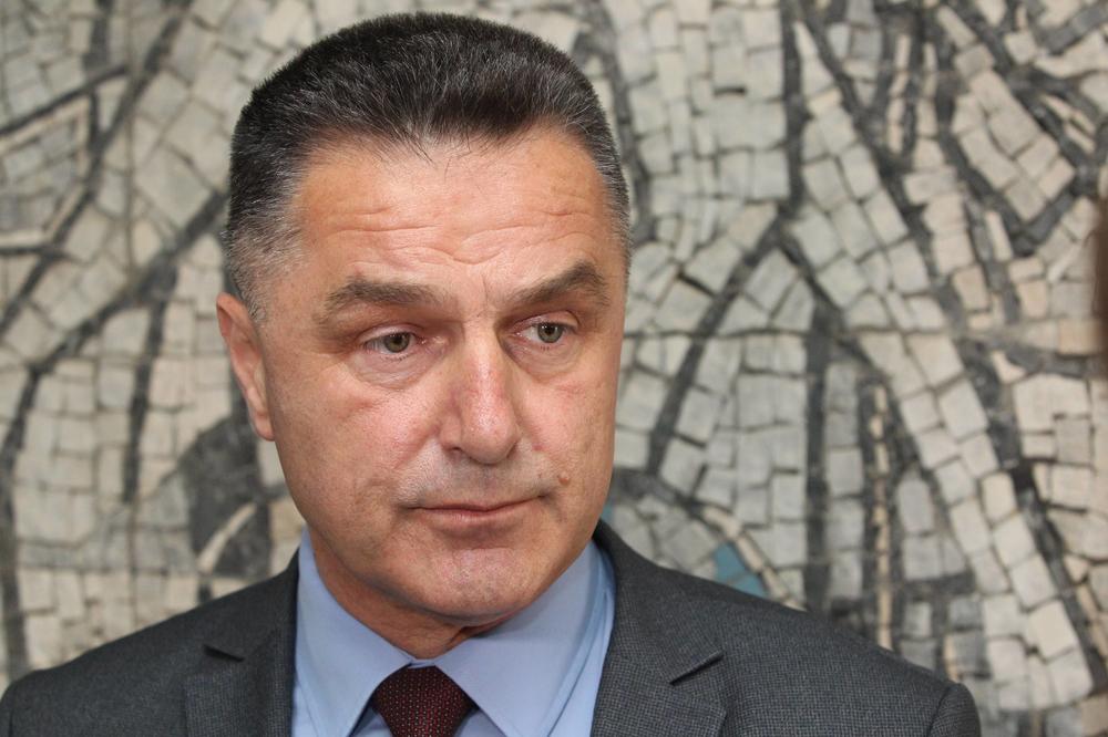 SITUACIJA U NOVOM PAZARU JE ALARMANTNA, ALI POD KONTROLOM: Oglasio se gradonačelnik grada koji je zabrinuo javnost