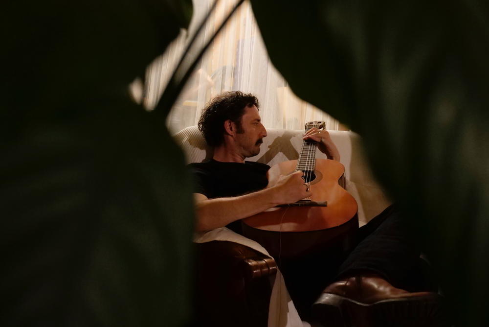 Nikola Đuričko u filmu Živ Čovek  