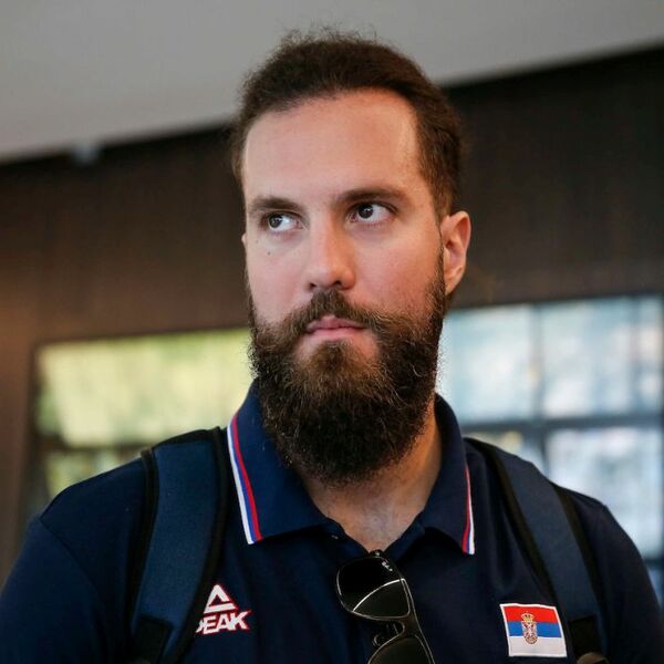 RADULJICA BAŠ VOLI ODBOJKAŠICE! Posle Stefane Veljković je uspeo da osvoji Tamarino srce! (FOTO)