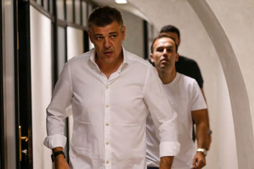 ON OSTAJE: Savo Milošević otkrio nove momente u transferima Pavlovića i Ožegovića!
