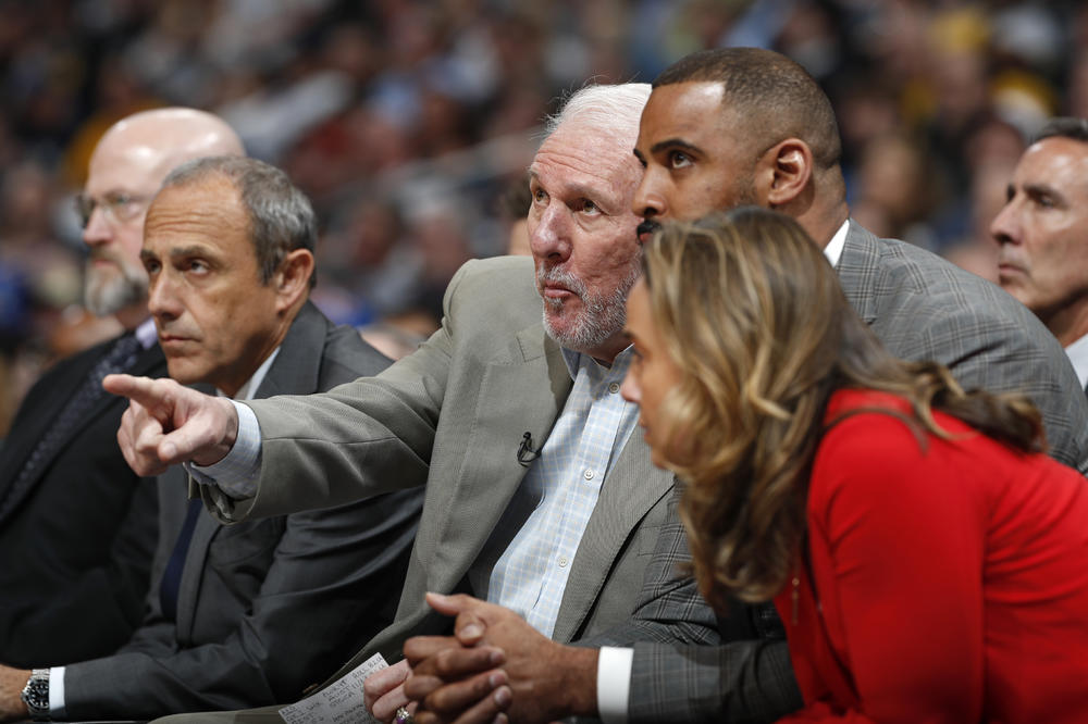 AMERI SPREMAJU SRBINA: Ima 1.85, već šteluje ruku i čeka novi otkaz da uleti sa klupe!