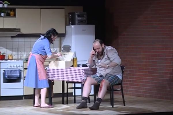 OVACIJE ZA BALKANSKOG ŠPIJUNA U DUBROVNIKU: Četiri bisa, dva izvođenja, krcato gledalište