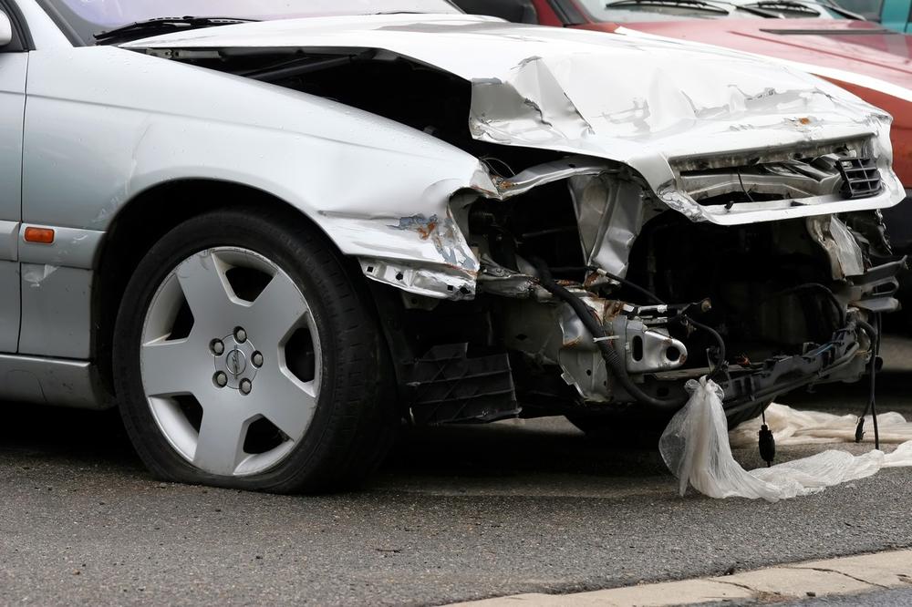 HOROR KOD SREMSKIH KARLOVACA! Žena na mestu ostala mrtva!