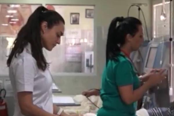 ODLIČNE VESTI ZA ZAPOSLENE U ZDRAVSTVU: Za ove radnike i radnice POVIŠICA DO 15 ODSTO?