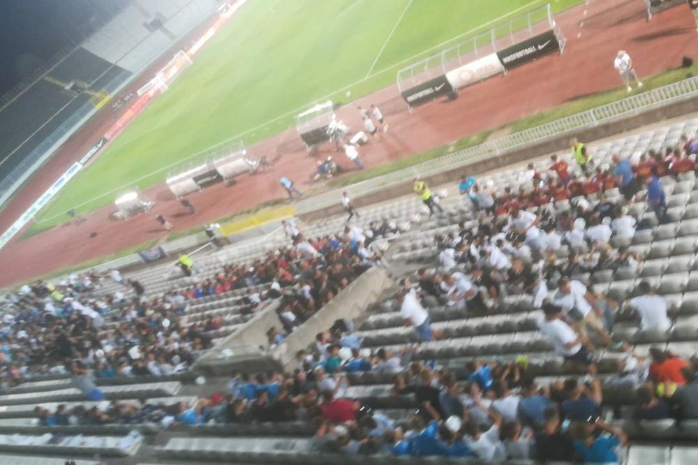 MALIŠANI OKUPIRALI HUMSKU: Oni će jedini navijati za Partizan, a ima ih više nego navijača na mečevima Superlige!