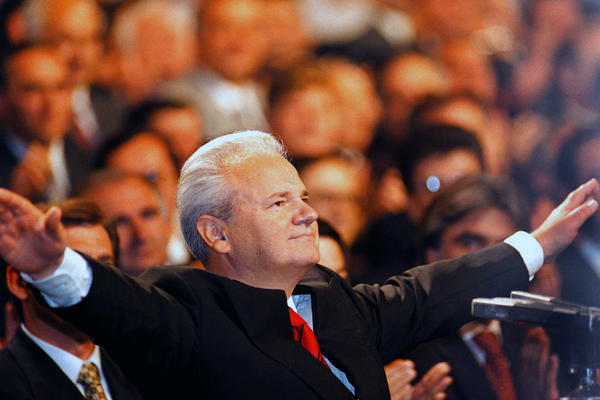 DUH SLOBODANA MILOŠEVIĆA VRAĆA SE U SKUPŠTINU! Srbija vraća CRVENI DOKUMENT koji je ZGAŽEN 5. oktobra