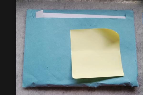 KO ŠALJE KOVERTE SA METKOM I JEZIVOM PORUKOM? Stigle na više adresa u Bosni i Srbiji! Ovo je pisalo u njima!