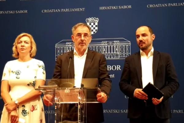 PUPOVAC SAZVAO HITNU KONFERENCIJU ZBOG NAPADA: Neki žele i ovo malo Srba koji su ostali proterati iz Hrvatske!