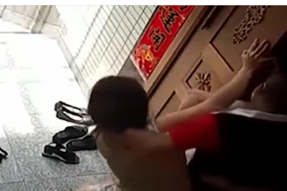 PLJAČKAŠ SA NOŽEM NAPAO ŽENU I DETE: Onda je naišao KOMŠIJA koji je i RATNI HEROJ - ovako se završilo (VIDEO)