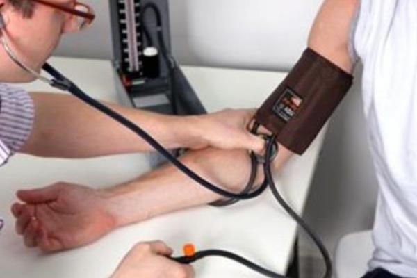 MNOGI NISU MOGLI DA VERUJU: Normalan krvni pritisak nije 120 sa 80, već nešto skroz DRUGAČIJE!