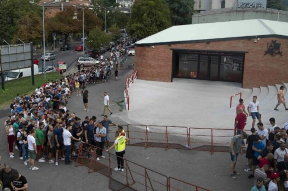 VAŽNO OBAVEŠTENJE PRED LIGU ŠAMPIONA: Strpljenje pri "onlajn" kupovini, karte će biti dostupne i na blagajnama!