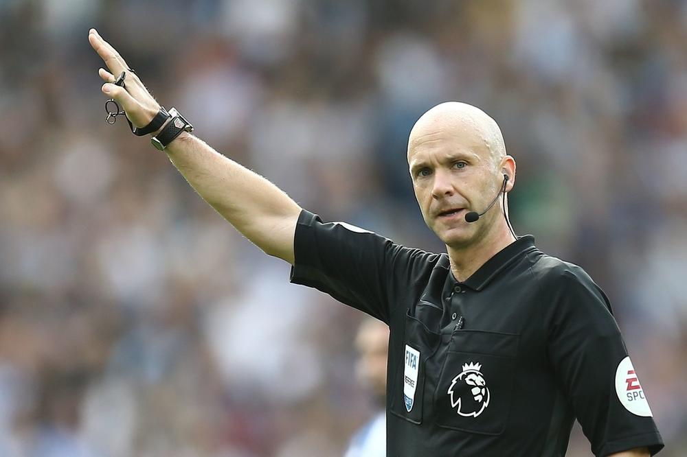 Čuveni Englez sudi Zvezdi protiv Lila