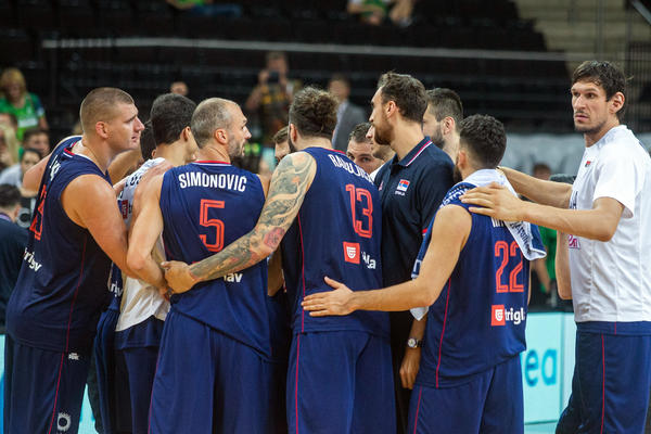 BRUTALNA SRAMOTA FIBA I KINEZA: Srpskim košarkašima zabranjeno da treniraju!
