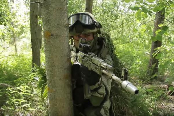 UPUCAN ČOVEK U DONJECKOJ REPUBLICI: HAOS!