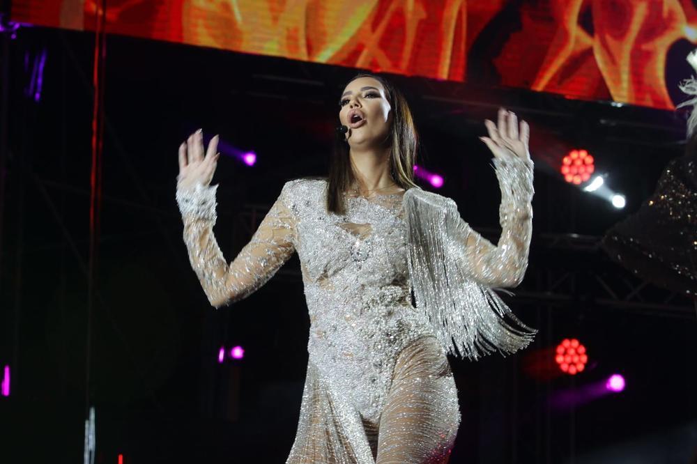 KAĆA GRUJIĆ NE SLUŠA DOKTORE! Nosila kostim koji je imao 5kg DIJAMANATA na sebi i sada joj je OVO ZABRANJENO