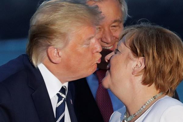 TRAMP NAPAO MERKELOVU NA SAMITU G7: Ali nije ono što mislite!