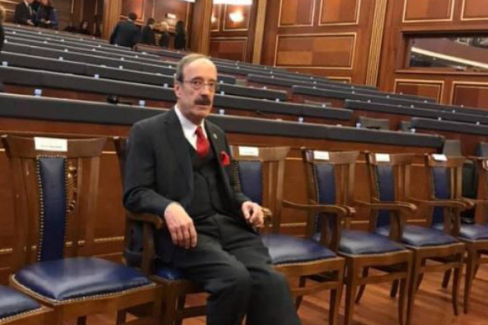 GLAVNI ALBANSKI LOBISTA POPIO RAMPU: Ništa od novog mandata u američkog kongresu!