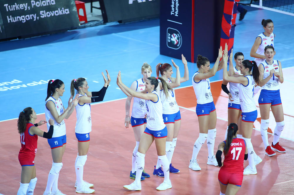 ŽILAVE FRANCUSKINJE RAZBESNELE SRPKINJE: Srbija mentalnom snagom srušila Francusku! Skandal obeležio utakmicu!