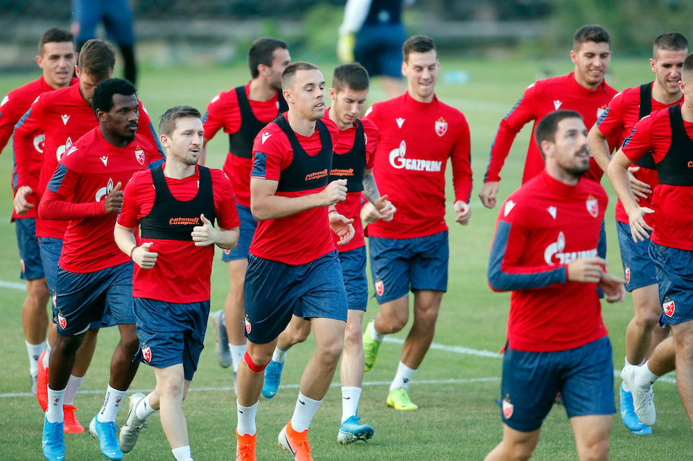 UPRAVA GLEDALA POSLEDNJI TRENING ZVEZDE: Jedna slika posebno će obradovati Delije uoči revanša s Jang Bojsom!