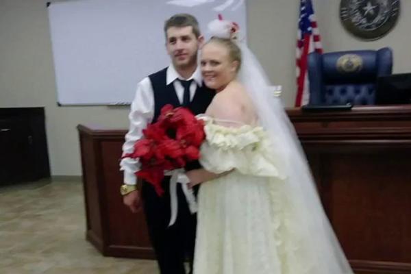 MLADENCI POGINULI SAMO PET MINUTA NAKON VENČANJA: Velika ljubav okončana BEZUMNOM TRAGEDIJOM